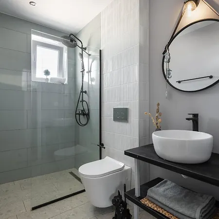 Hut , Potidea #feelslikehome *