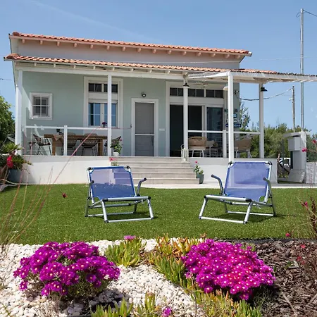 Hut , Potidea #feelslikehome * Νέα Ποτίδαια