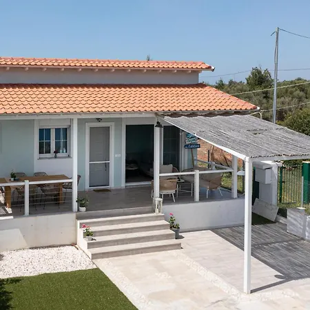 Hut , Potidea #feelslikehome Ferienhaus *